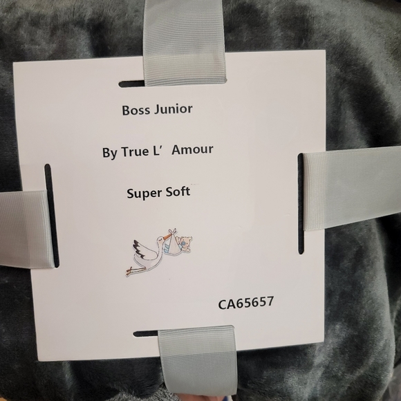 Baby blanket grey color plush velvet soft and warm - Picture 3 of 4